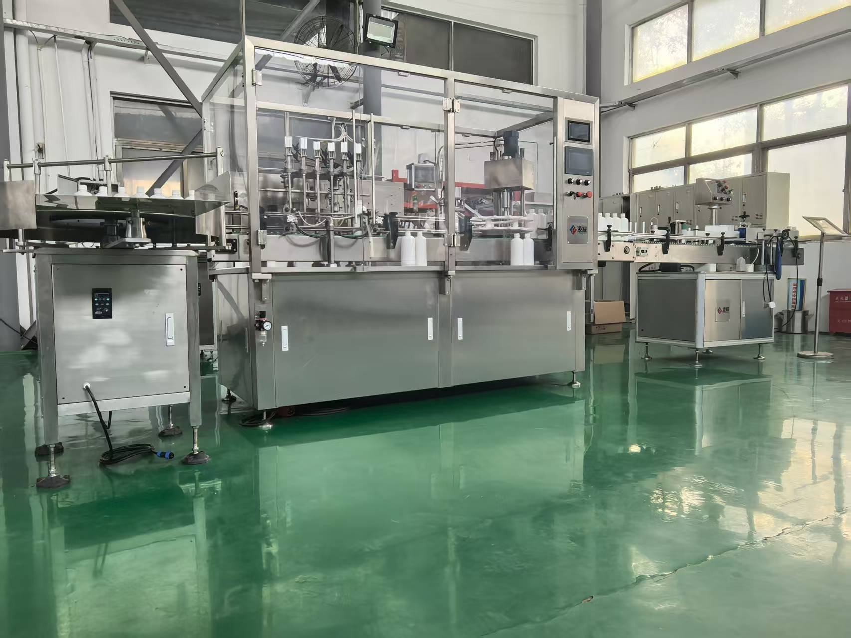 최신 회사 블로그 Sterile Eye-Drop Production Line Enables Vietnam Pharma Companies to Pass GMP Audits Faster